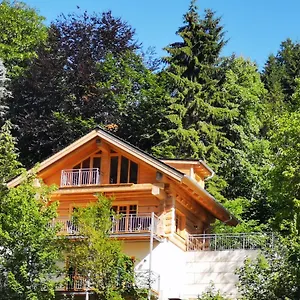 https://ferienhaus-chalet-ettal.com-bavaria.com